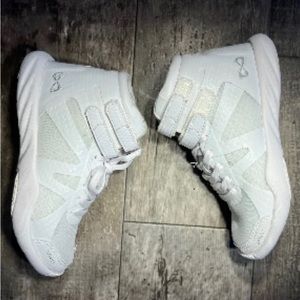 Nfinity Beast Mid Top Cheer Shoe size 1
